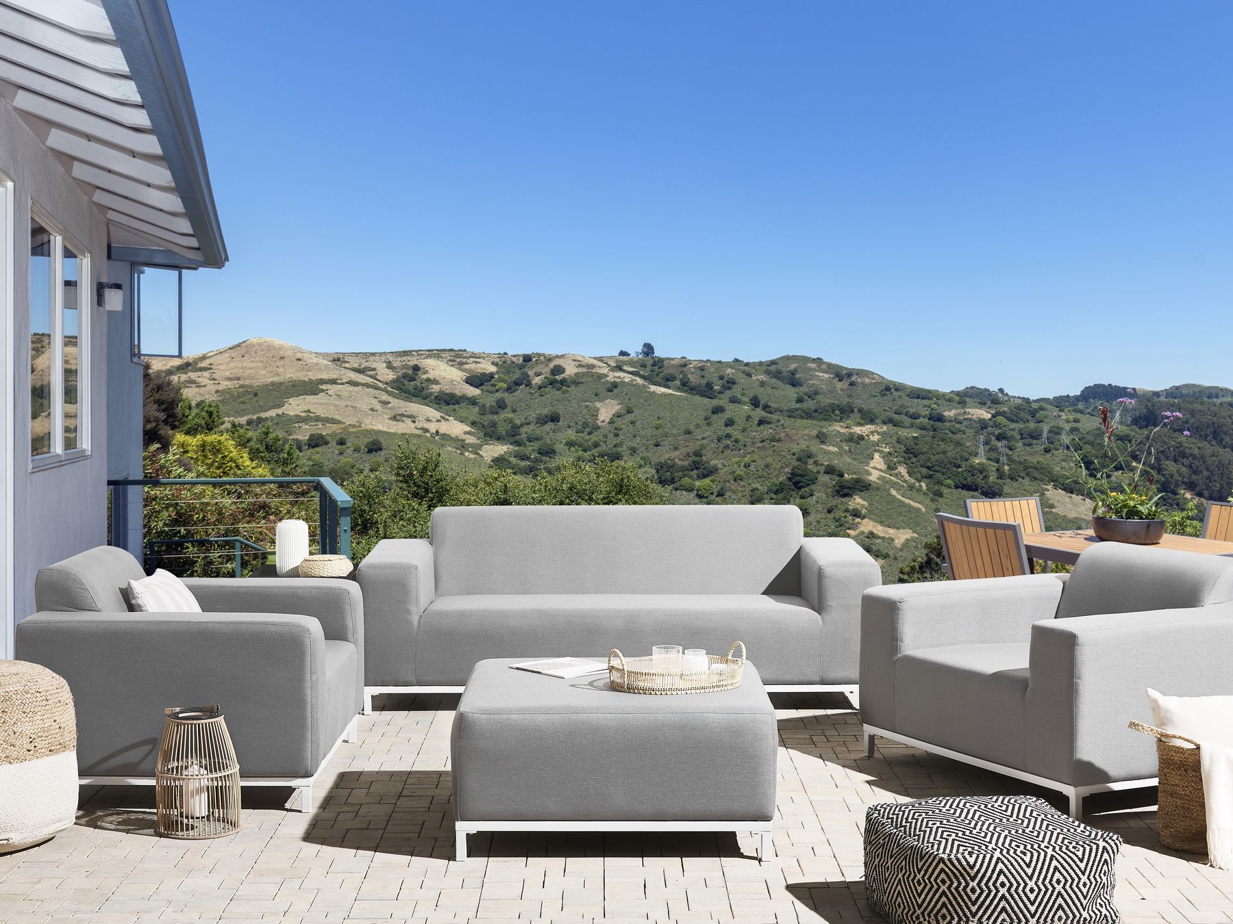 Garden Lounge Set with Table 5 Seater ROVIGO Light Grey