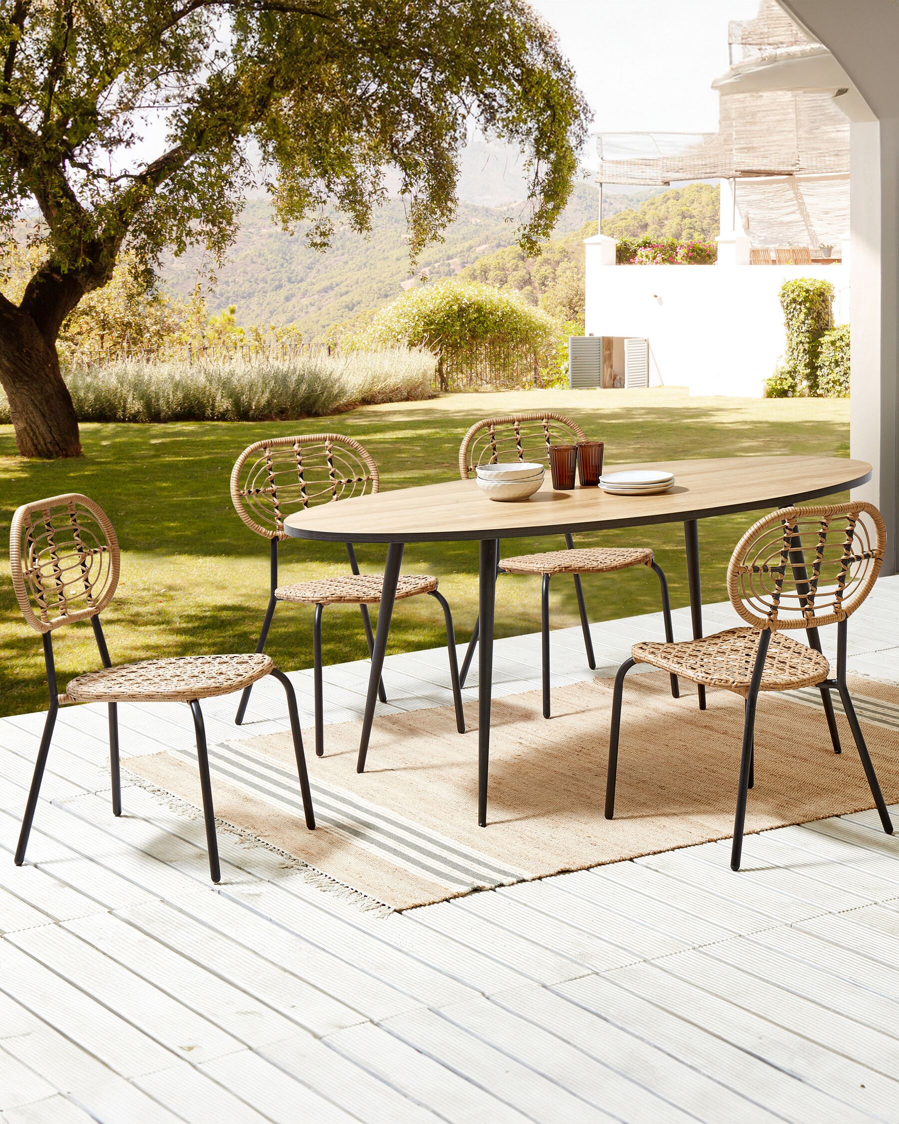 Set of 4 Garden Chairs PRATELLO PE Rattan Natural
