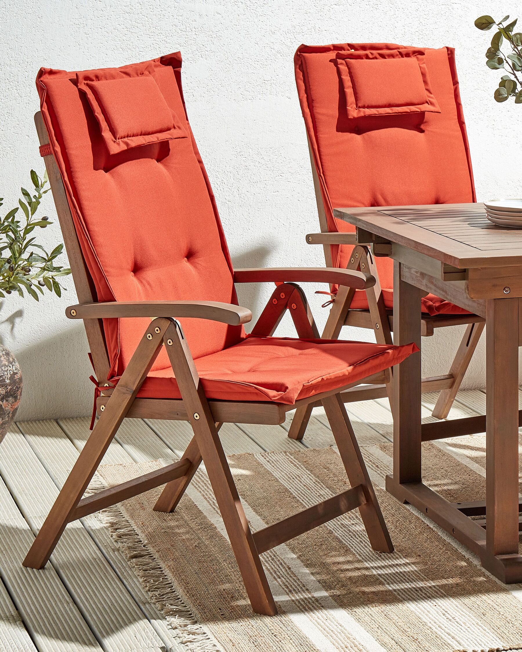 Set of 2 Garden Chairs with Cushions AMANTEA Acacia Wood Red