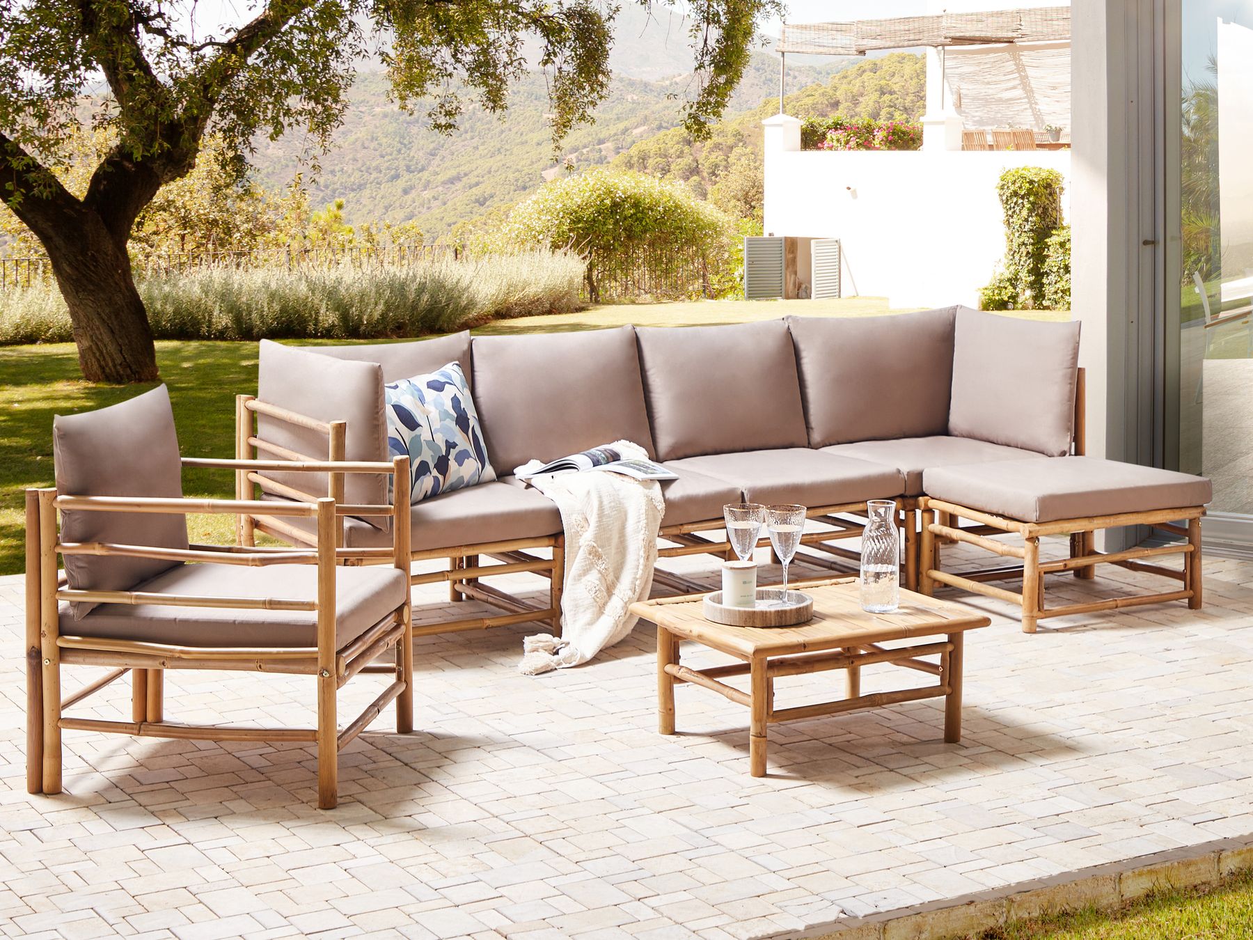 garden lounge set with table 6 seater cerreto left hand bamboo wood taupe