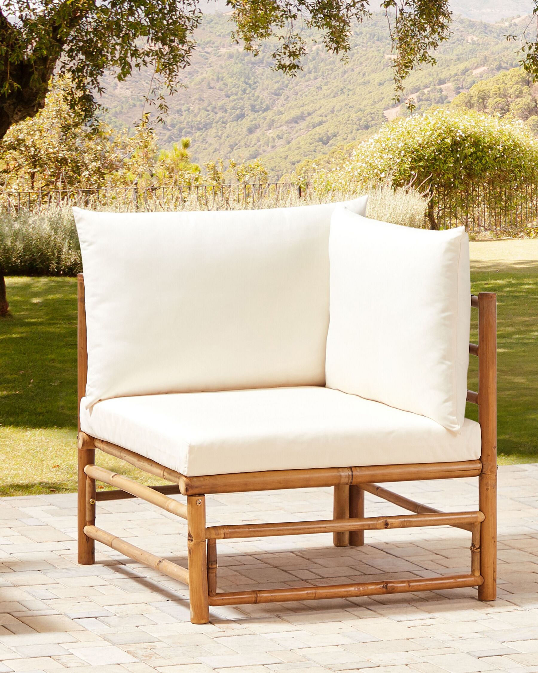 Garden Corner Section CERRETO Bamboo Wood Off-White