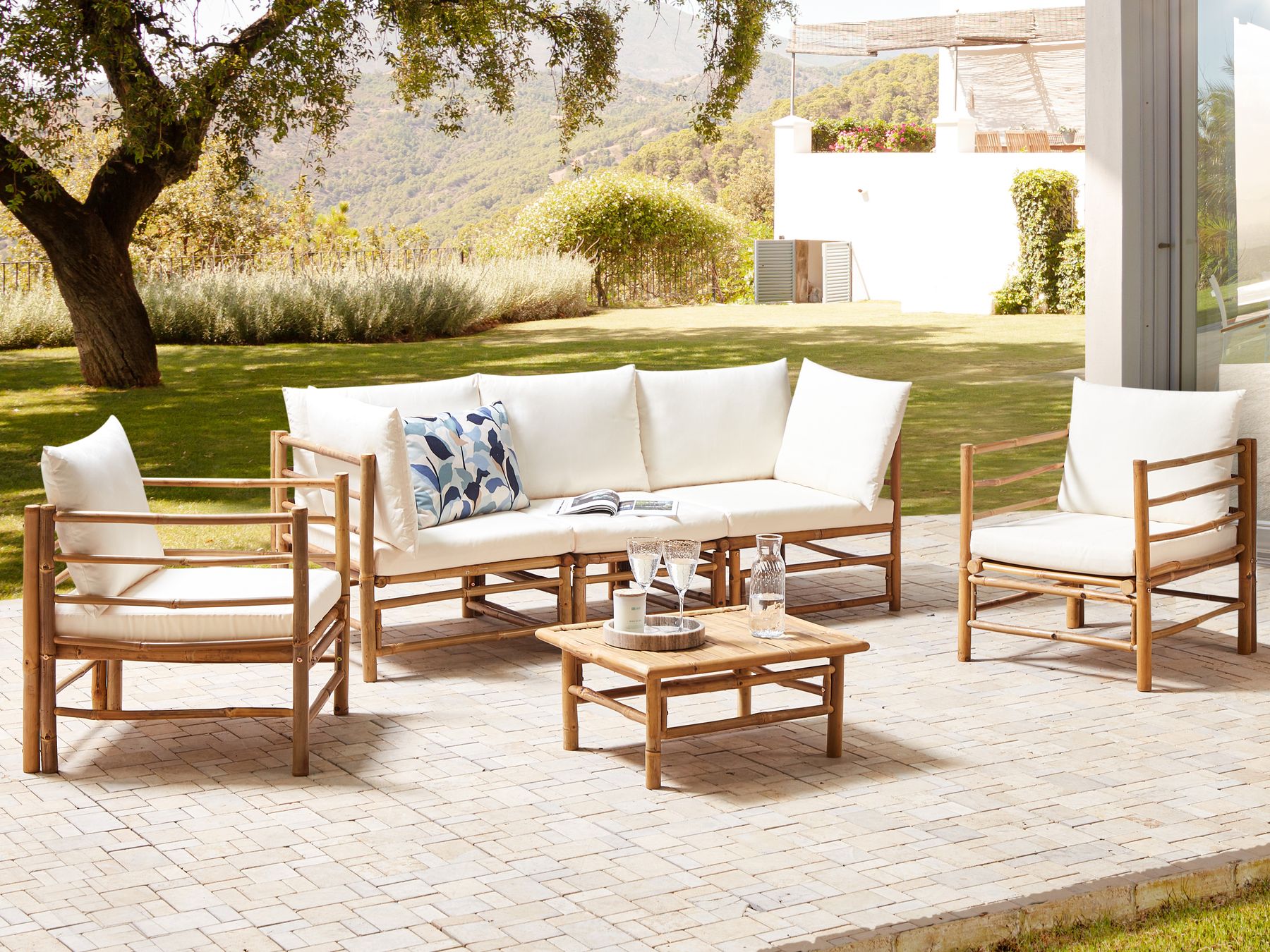 Garden Lounge Set with Table 5 Seater CERRETO Bamboo Wood Off-White
