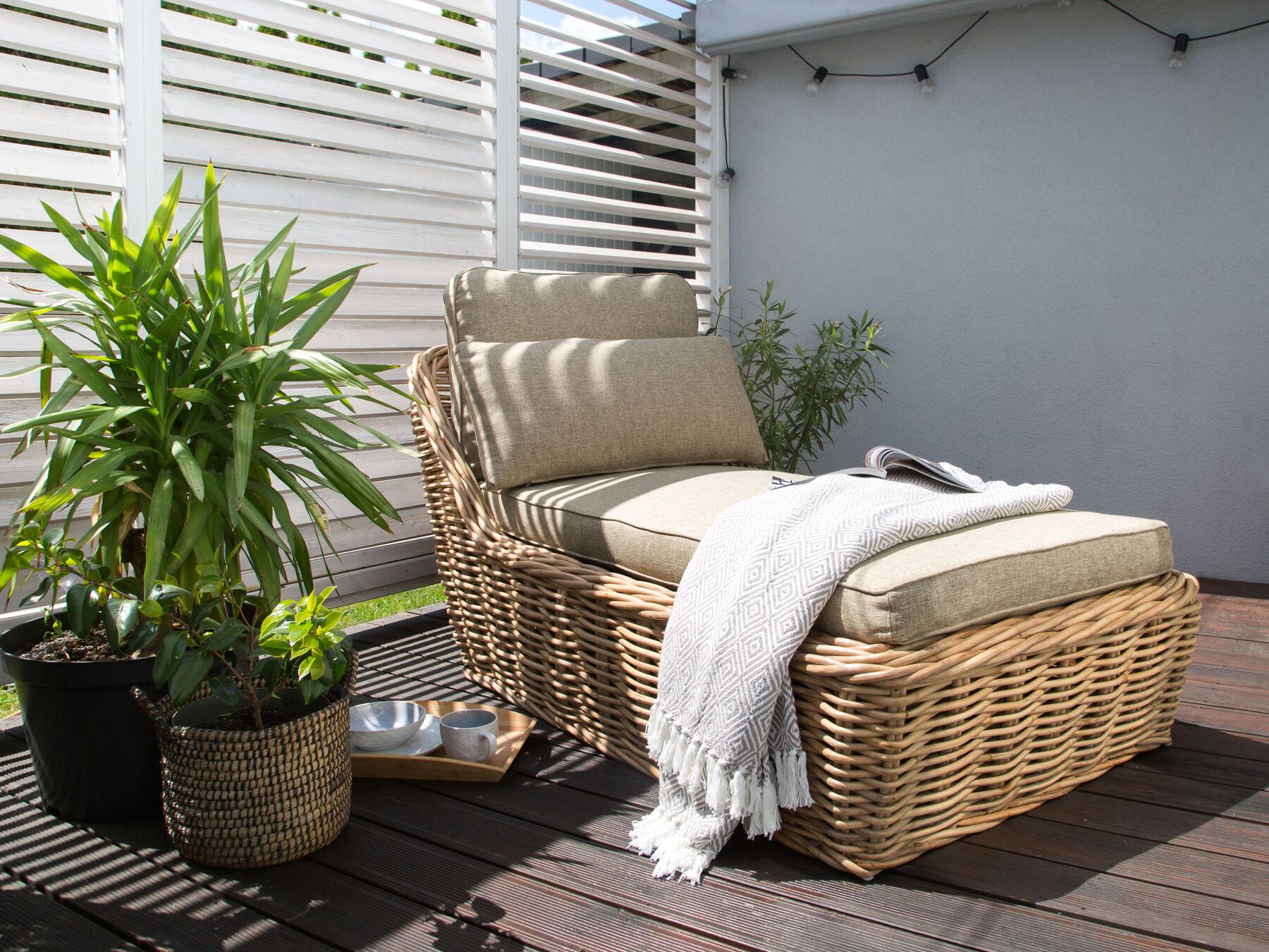 Rattan Sun Lounger with Cushion Taupe BELSITO