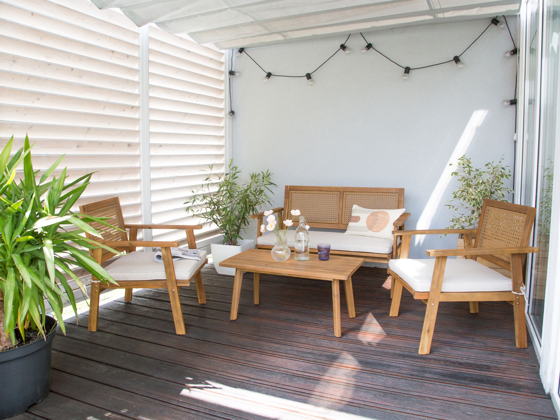 Garden Lounge Set with Table 4 Seater ARENELLA Certified Acacia Wood Light Beige