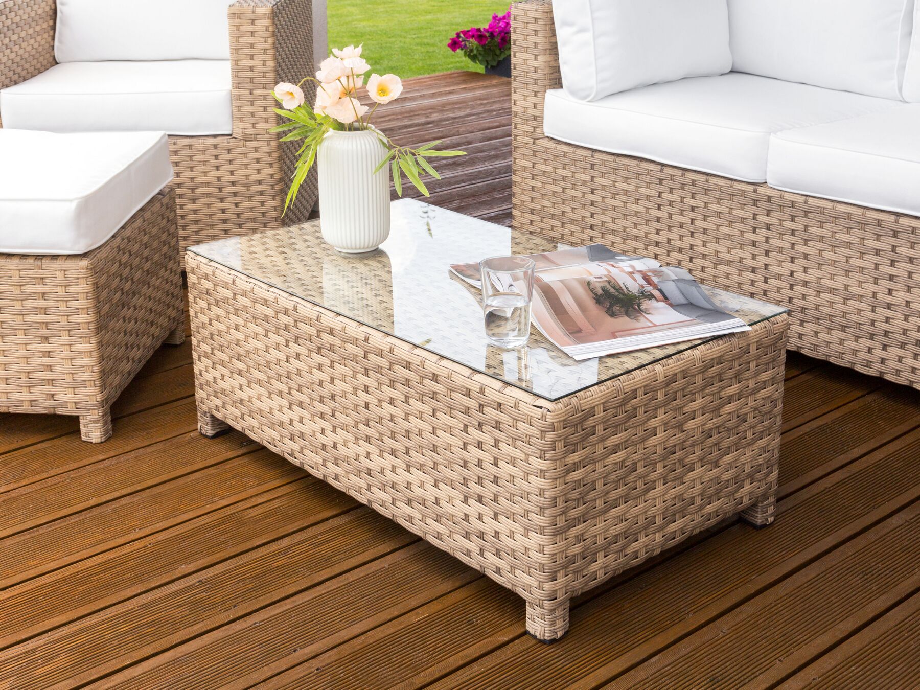 Garden Lounge Set with Table and Ottoman 4 Seater MILANO PE Rattan Off-White