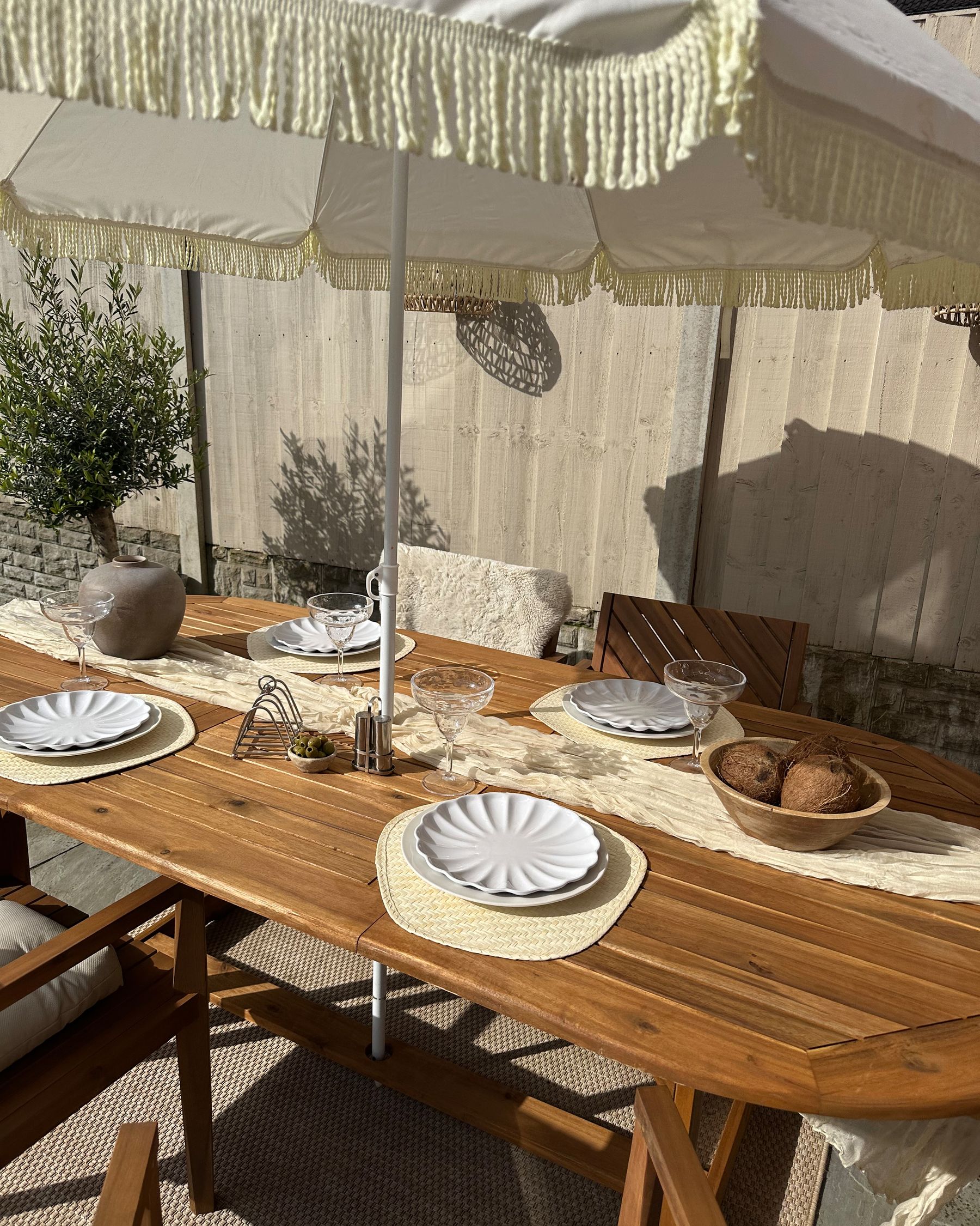 Set of 4 Garden Chairs BARATTI Acacia Wood Brown