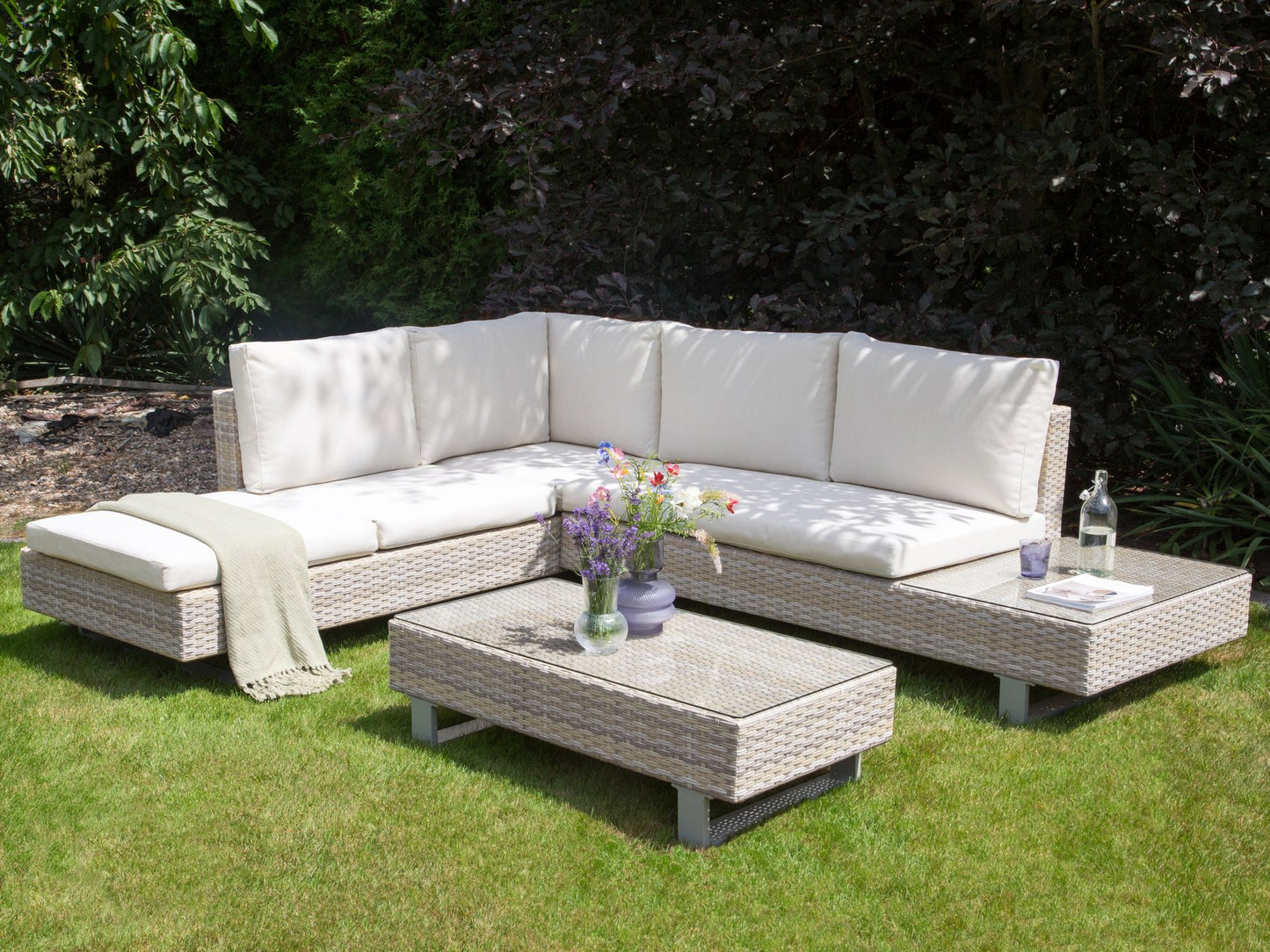 Garden Corner Sofa with Table 5 Seater Right Hand Rattan Off-White