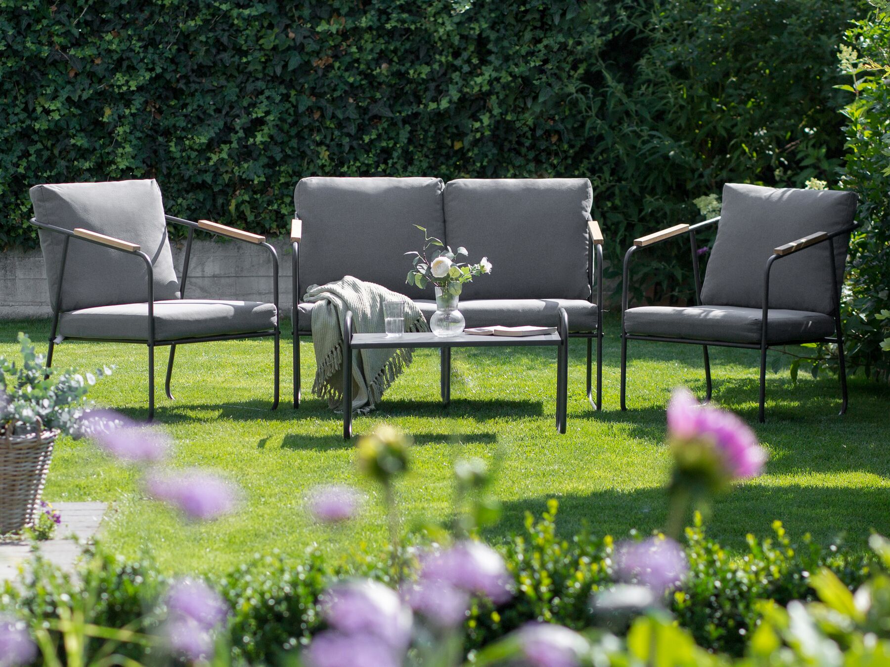 Garden Lounge Set with Table 4 Seater VEZZANA Metal Grey