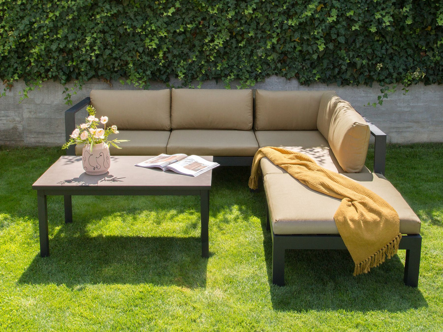 Garden Corner Sofa with Table 5 Seater MESSINA Left Hand Metal Sand Beige