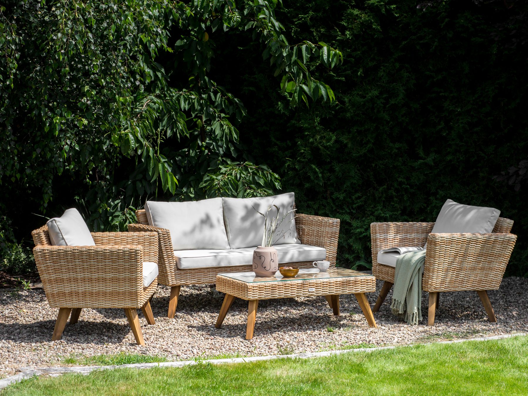 Garden Lounge Set with Table 4 Seater VITTORIA PE Rattan Off-White