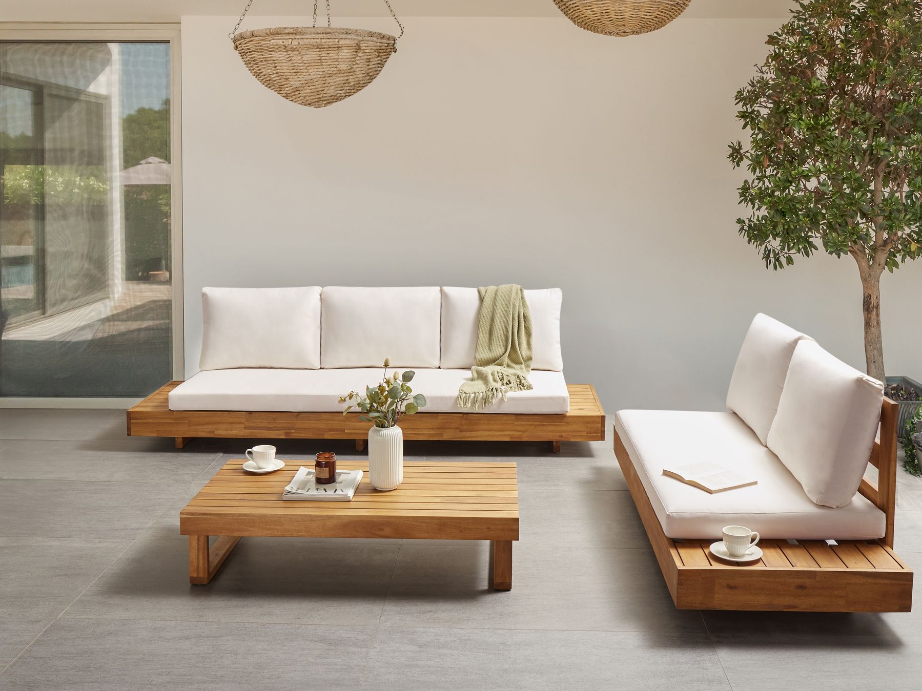 garden lounge set with table 5 seater marettimo certified acacia wood brown