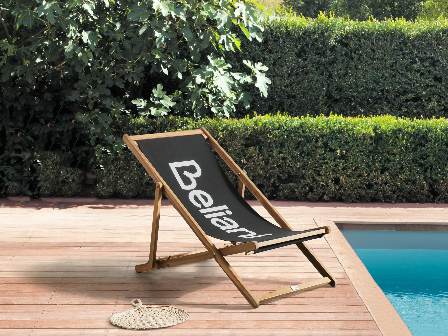 Acacia Folding Deck Chair Light Wood with Black ANZIO