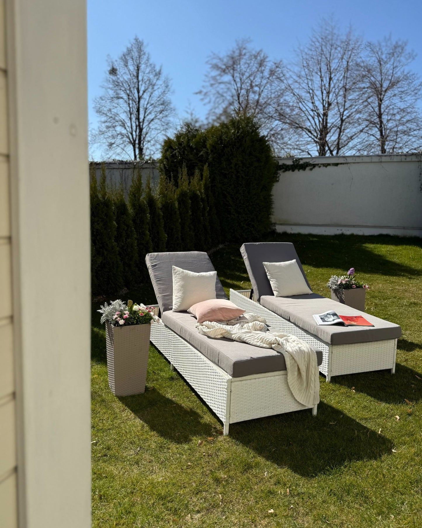 PE Rattan Reclining Sun Lounger White TURIN II