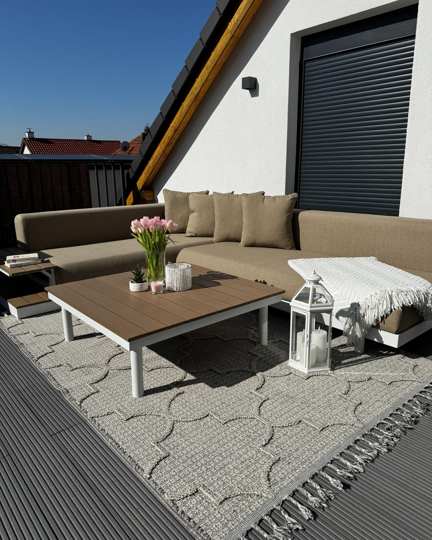 Garden Corner Sofa with Table 5 Seater MISSANELLO Beige